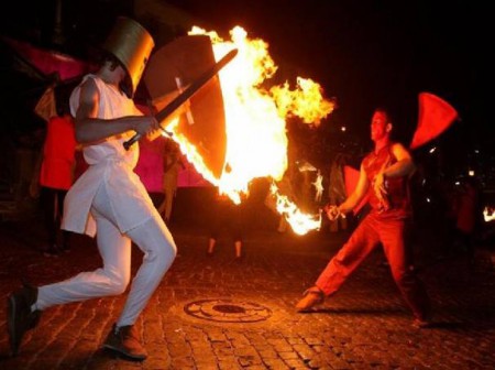 "Saltarellus"-grupo de artes circenses